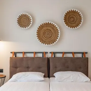 Kamara Hotel